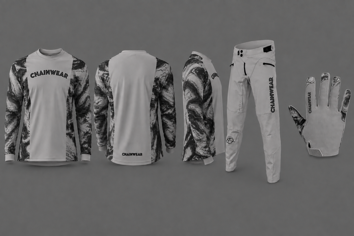 Race Kit Grau